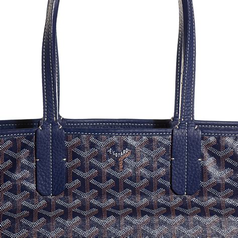 goyard pet carrier gm|Goyard pet accessories.